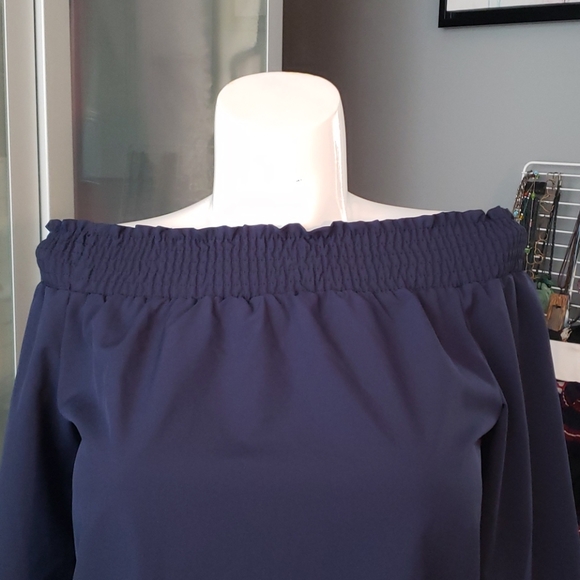 Womens blouse - Picture 3 of 3